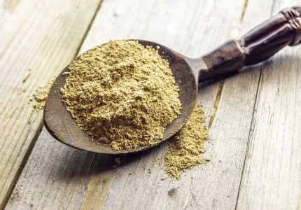 Kratom in kava: Kako se razlikujejo njuni stimulativni učinki?